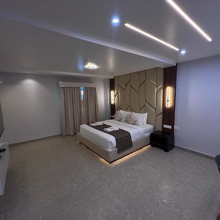 Silver Stone Park Resort, Kovilpatti 외부 사진