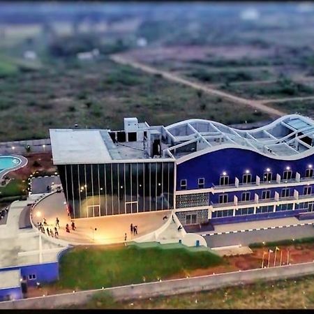 Silver Stone Park Resort, Kovilpatti 외부 사진