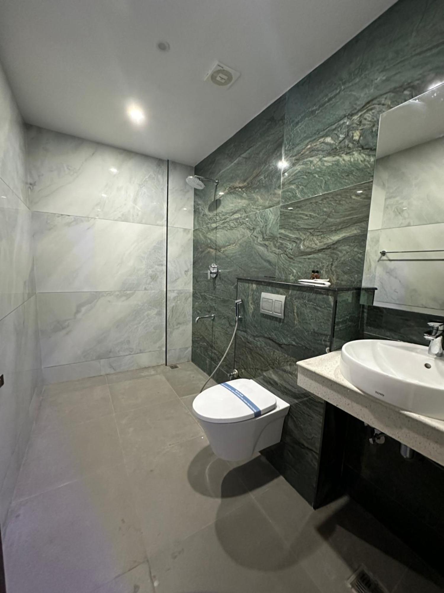 Silver Stone Park Resort, Kovilpatti 외부 사진