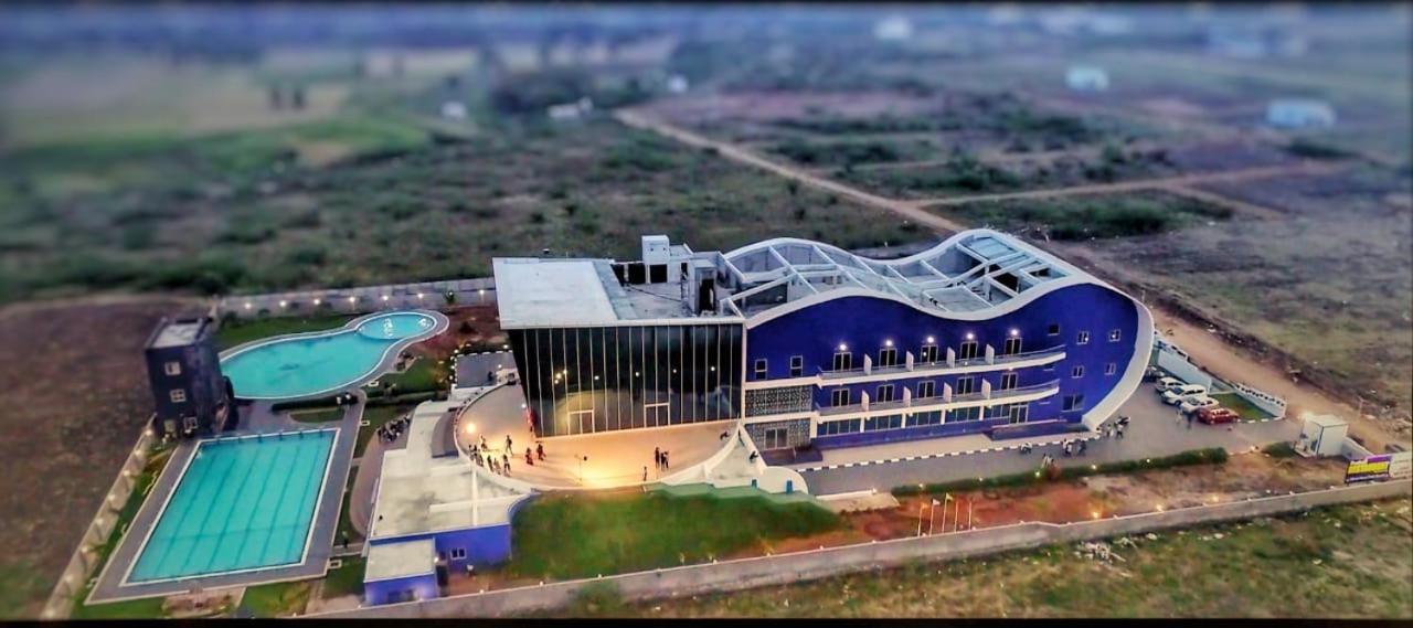 Silver Stone Park Resort, Kovilpatti 외부 사진