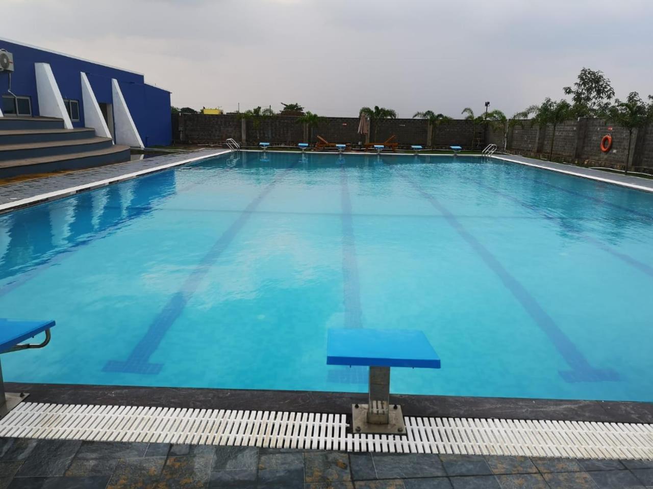 Silver Stone Park Resort, Kovilpatti 외부 사진
