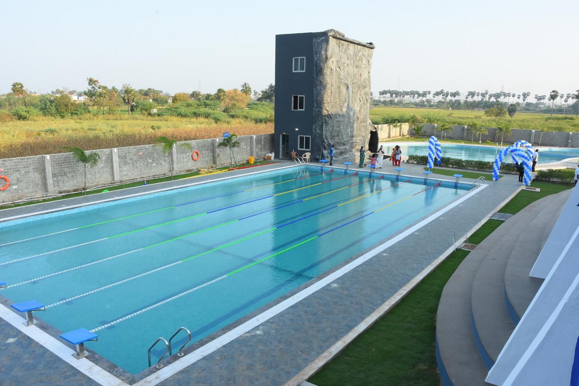 Silver Stone Park Resort, Kovilpatti 외부 사진